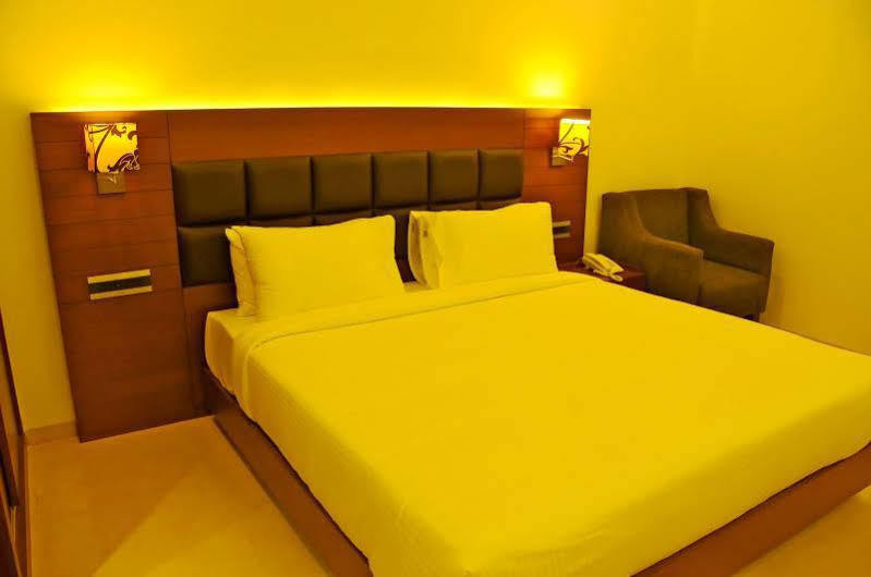 Hotel Nk Grand Park Airport Hotel Chennai Extérieur photo